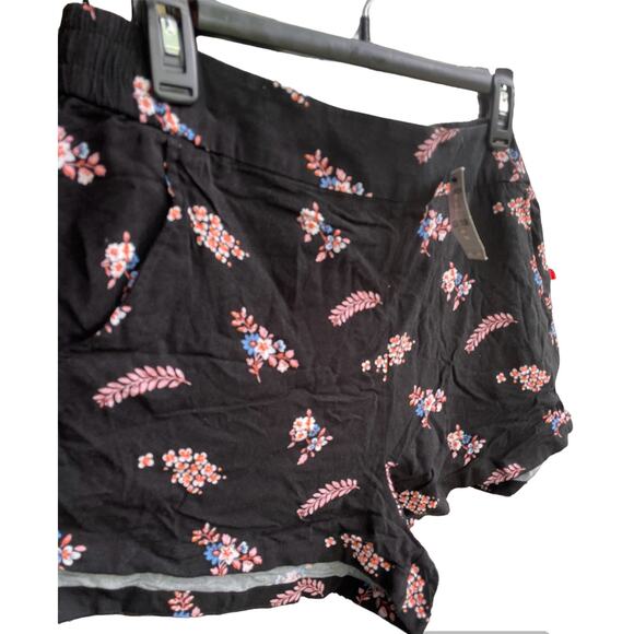 Womans Shorts Elastic Waist Large NWT and Extra Large -Express and LA BLANCA Lot - Picture 6 of 11